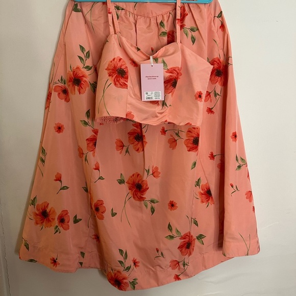 Old Navy Peach Floral Midi Skirt - Picture 1 of 6